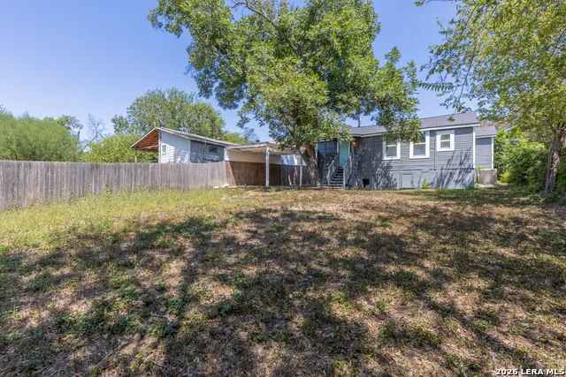 124 NELSON AVE San Antonio, TX 78210