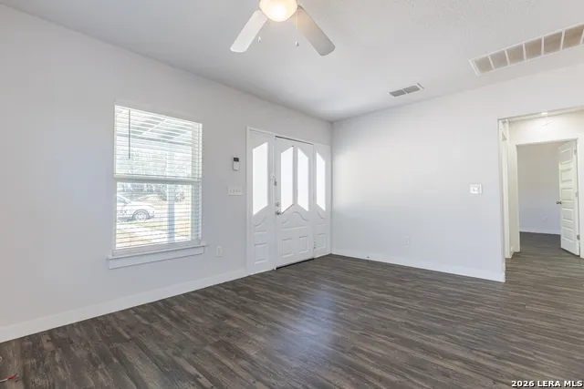 124 NELSON AVE San Antonio, TX 78210