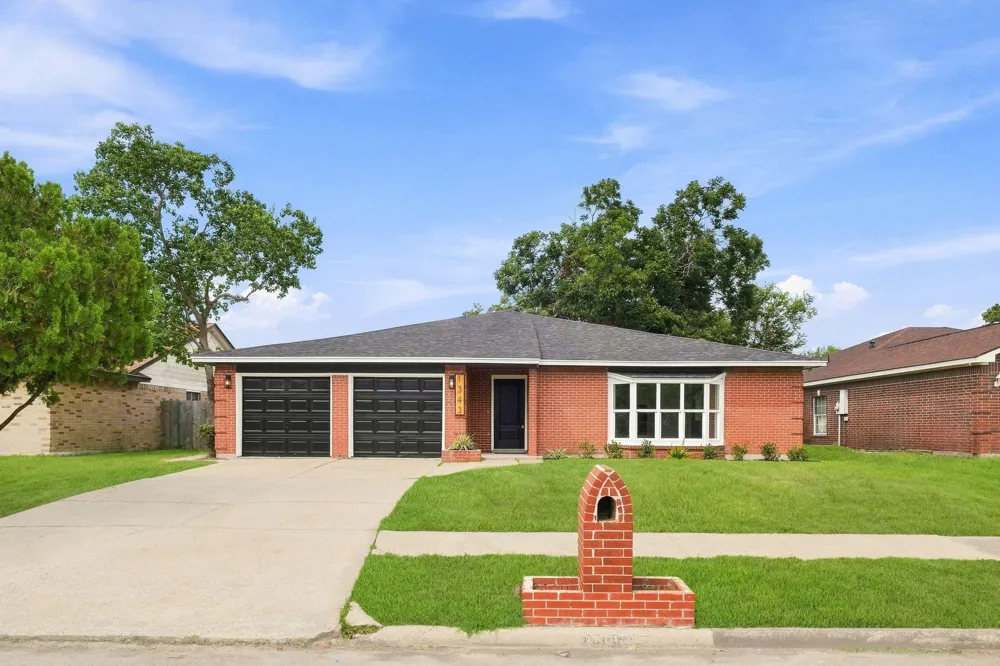 1343 Littleport Lane Channelview, TX 77530