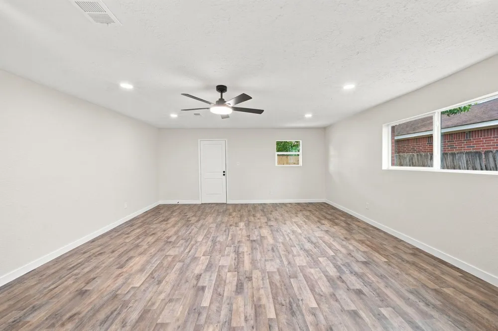 1343 Littleport Lane Channelview, TX 77530