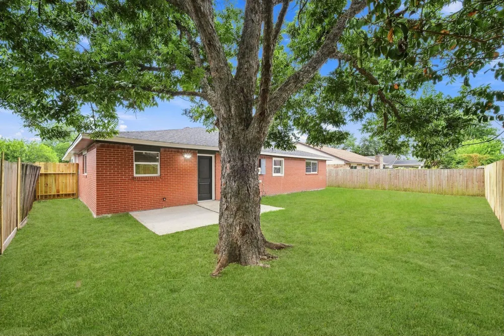 1343 Littleport Lane Channelview, TX 77530