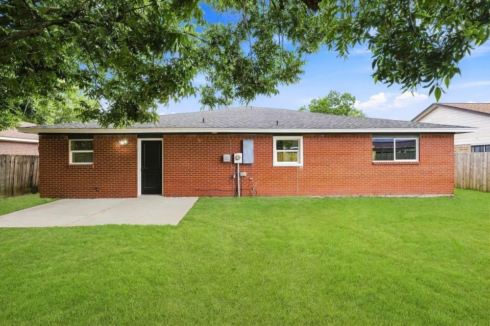 1343 Littleport Lane Channelview, TX 77530