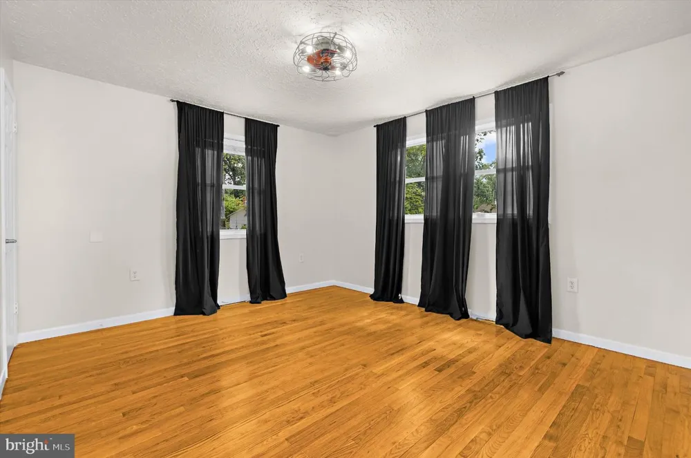 243 12TH Pasadena, MD 21122