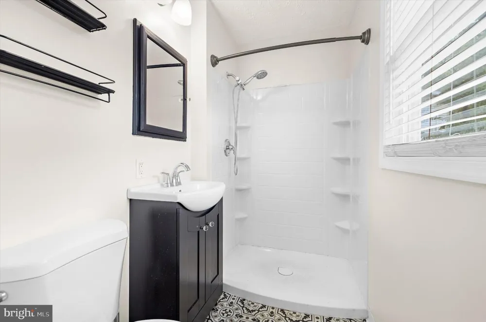 243 12TH Pasadena, MD 21122