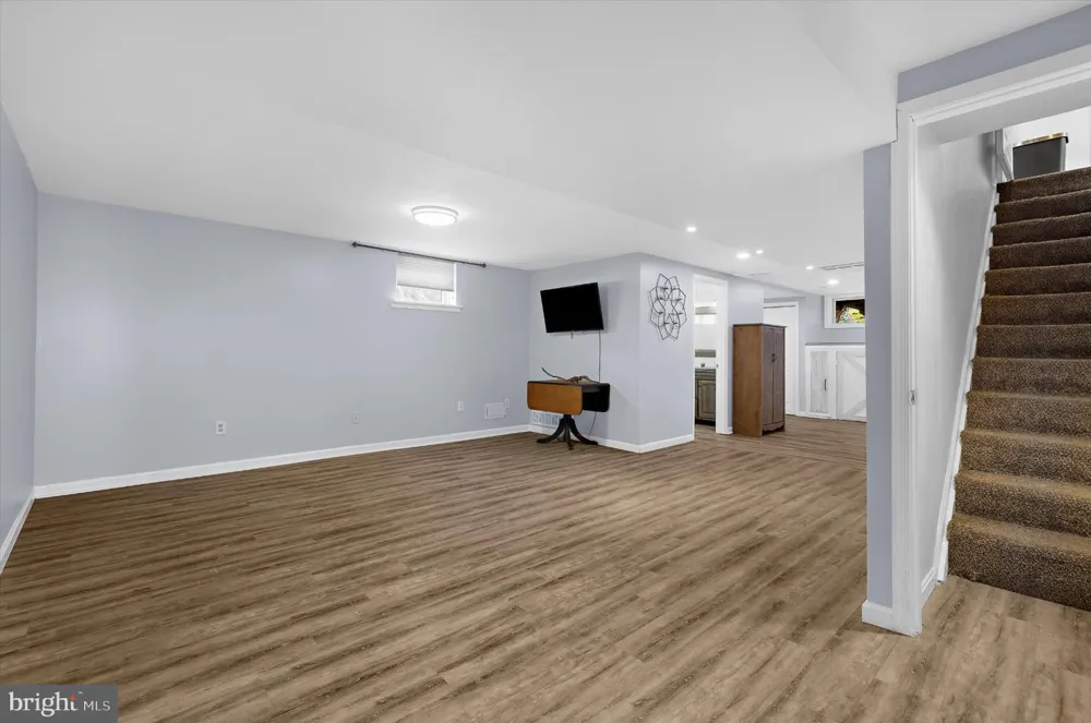 243 12TH Pasadena, MD 21122