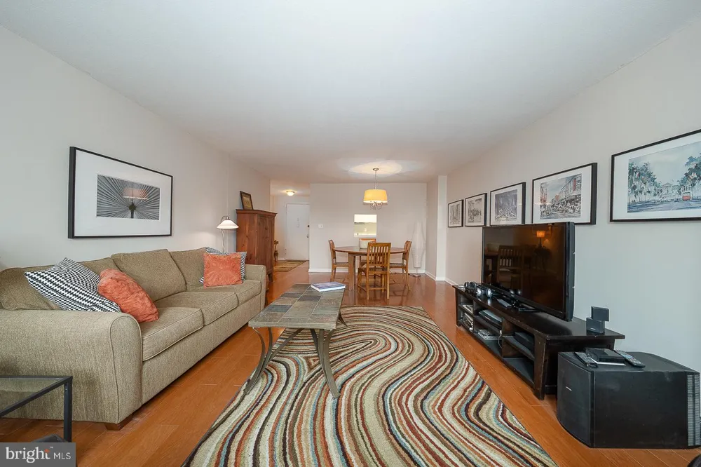 1919 CHESTNUT STREET #2209 Philadelphia, PA 19103