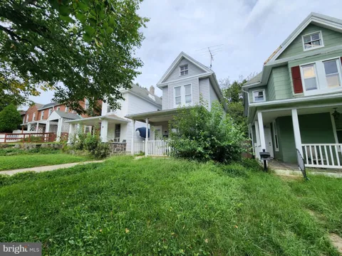 724 E 35TH STREET