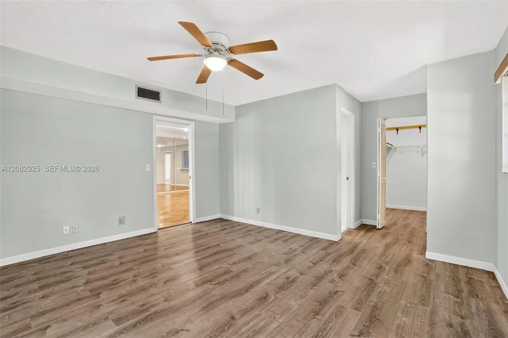 150 S Hollybrook Ter #208 Pembroke Pines, FL 33025