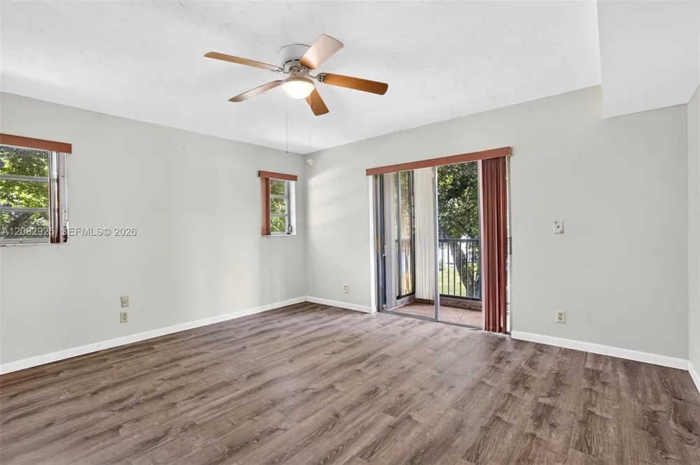 150 S Hollybrook Ter #208 Pembroke Pines, FL 33025