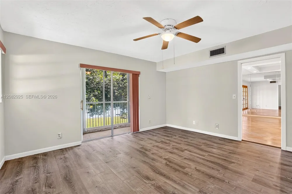 150 S Hollybrook Ter #208 Pembroke Pines, FL 33025
