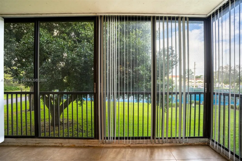 150 S Hollybrook Ter #208 Pembroke Pines, FL 33025