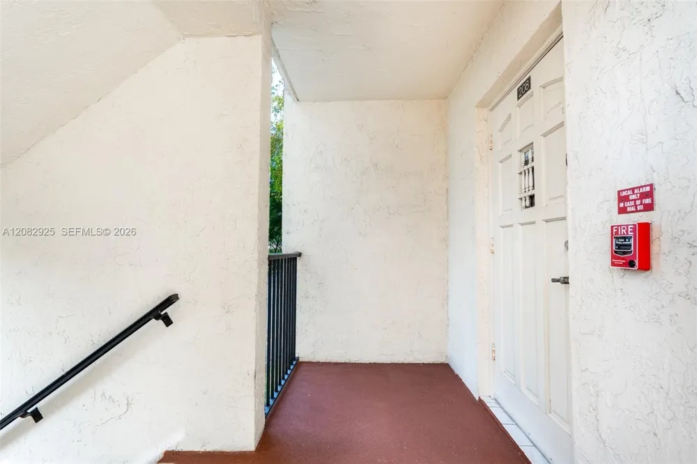 150 S Hollybrook Ter #208 Pembroke Pines, FL 33025