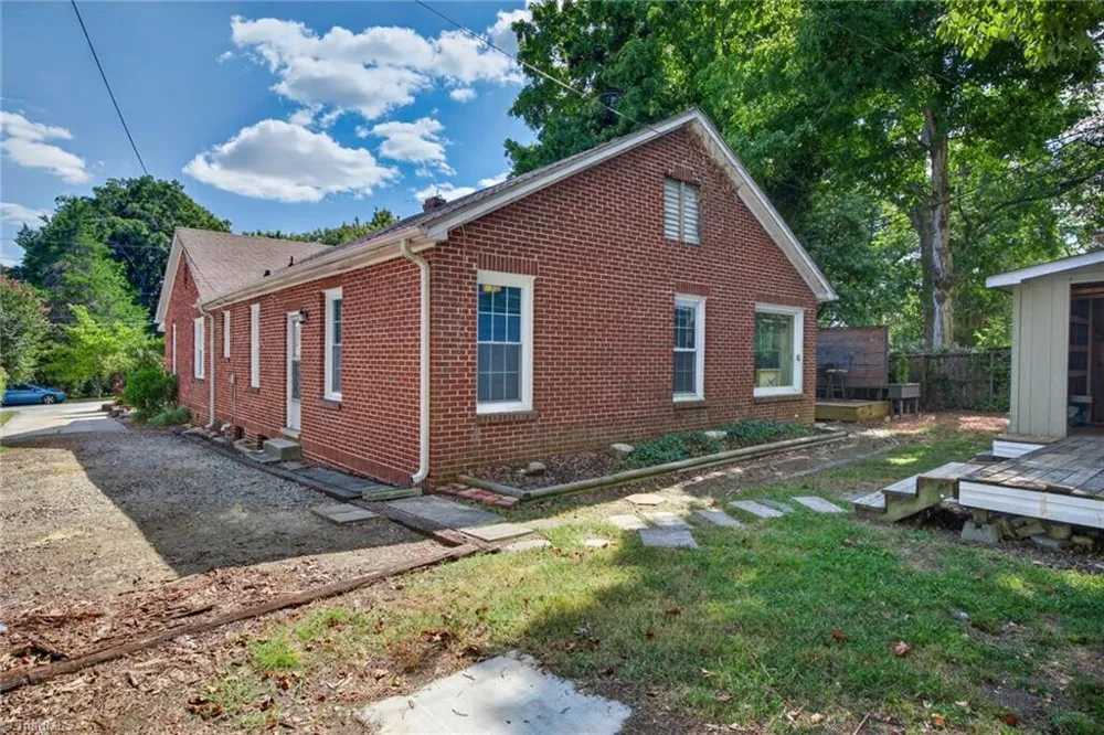 209 Louise Avenue High Point, NC 27262