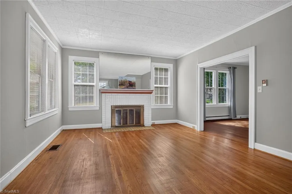 209 Louise Avenue High Point, NC 27262