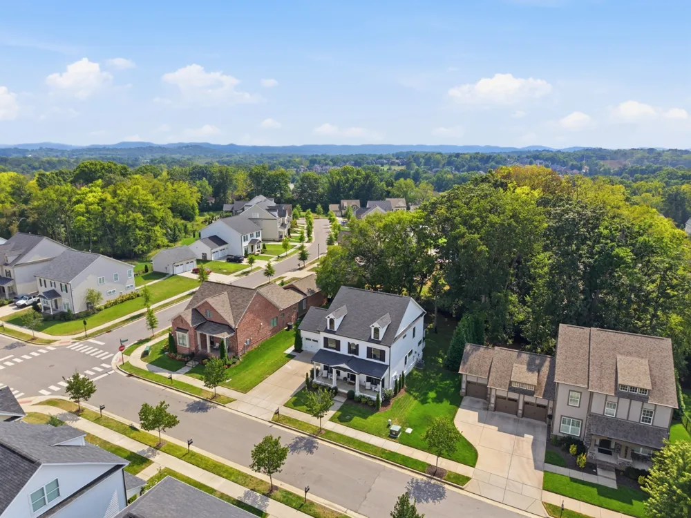 6006 Farmhouse Dr Franklin, TN 37067