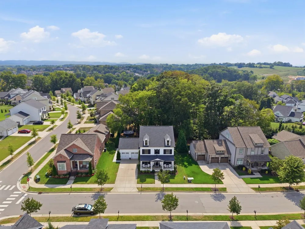 6006 Farmhouse Dr Franklin, TN 37067