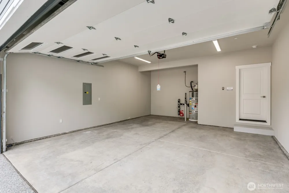 18554 Stone Avenue Shoreline, WA 98133