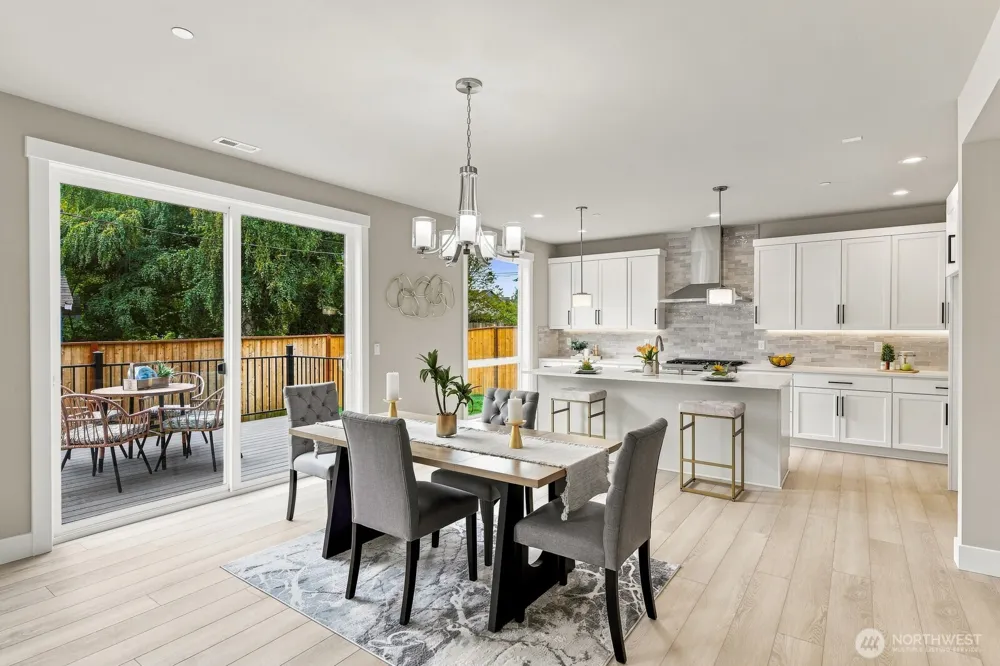 18554 Stone Avenue Shoreline, WA 98133