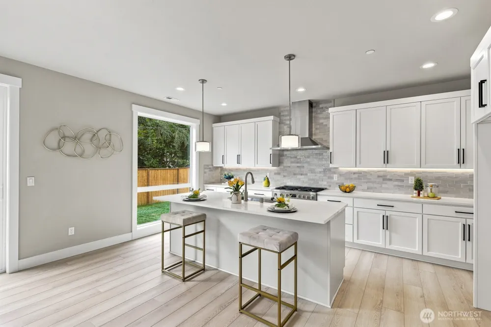 18554 Stone Avenue Shoreline, WA 98133