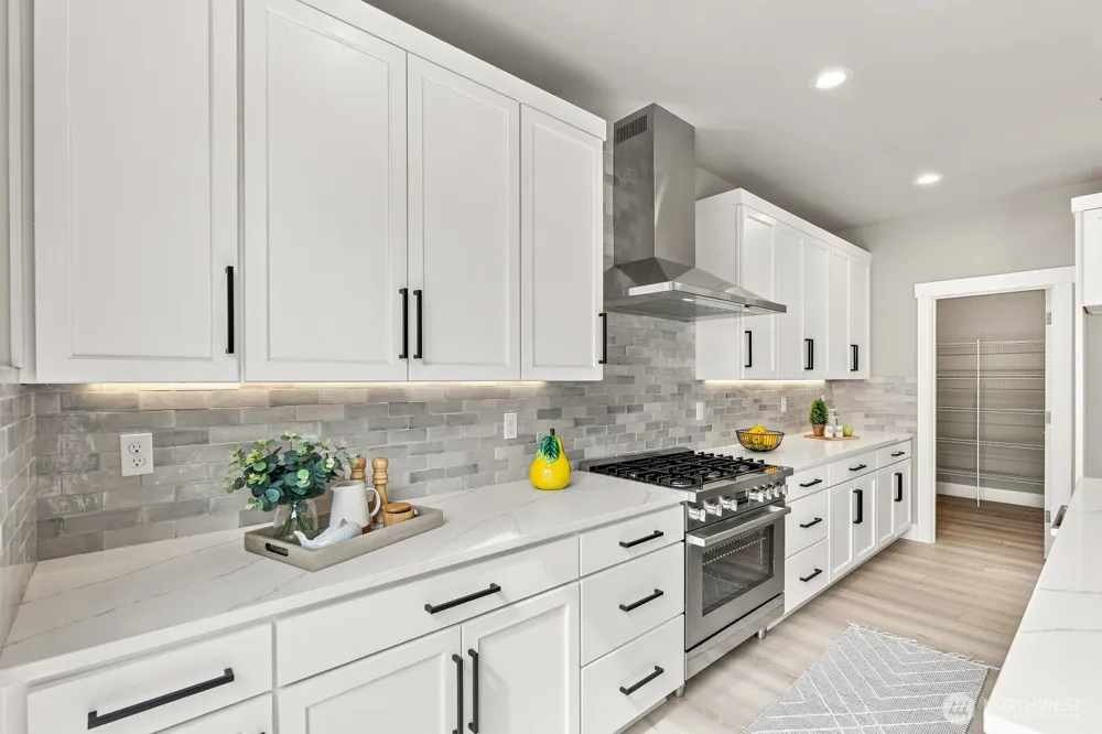 18554 Stone Avenue Shoreline, WA 98133
