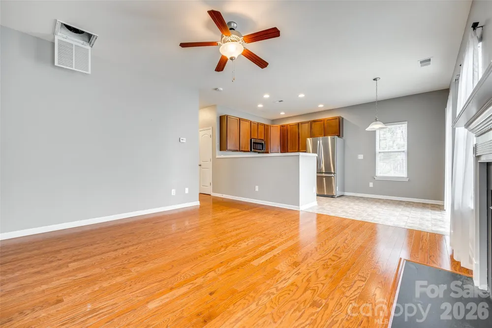 13815 Singleleaf Lane Charlotte, NC 28278