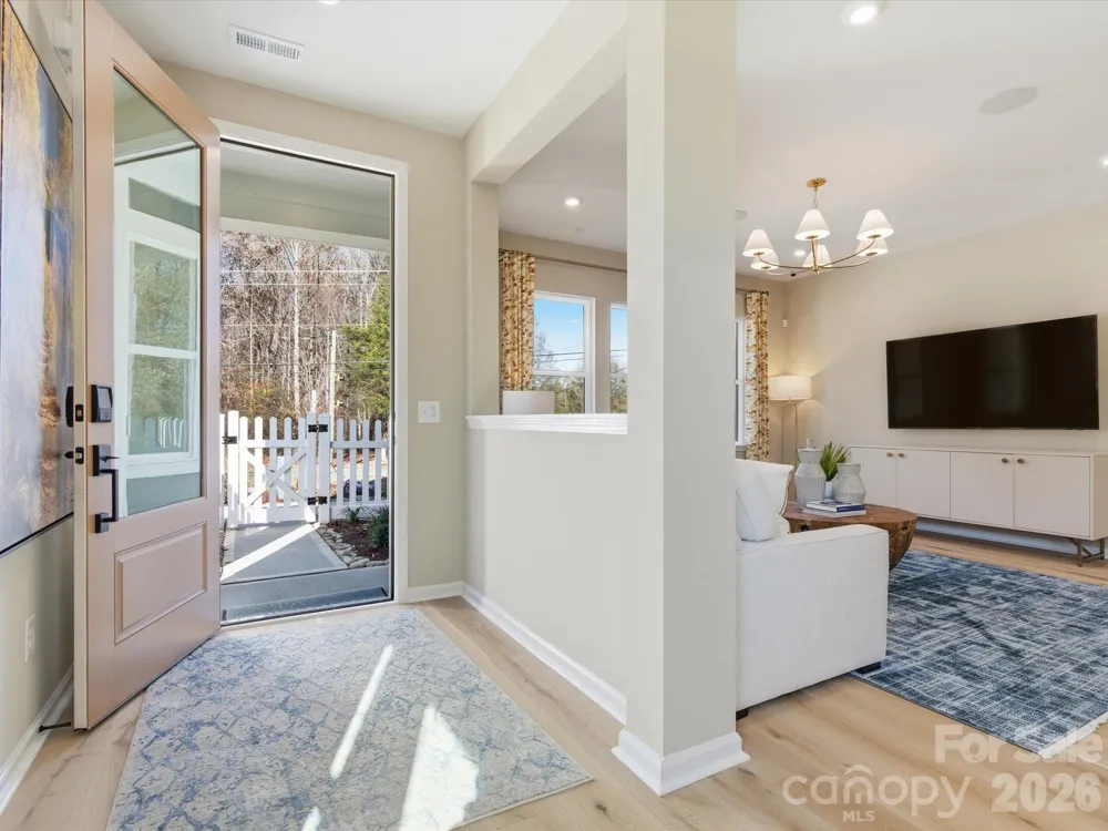 7211 Archimedes Lane Charlotte, NC 28216
