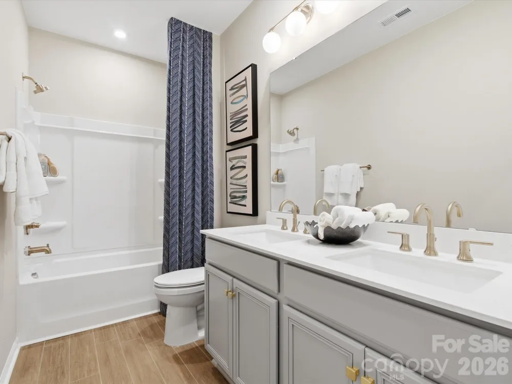 7211 Archimedes Lane Charlotte, NC 28216