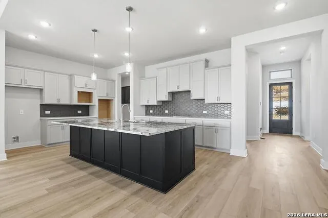 305 Haby Hill San Antonio, TX 78253