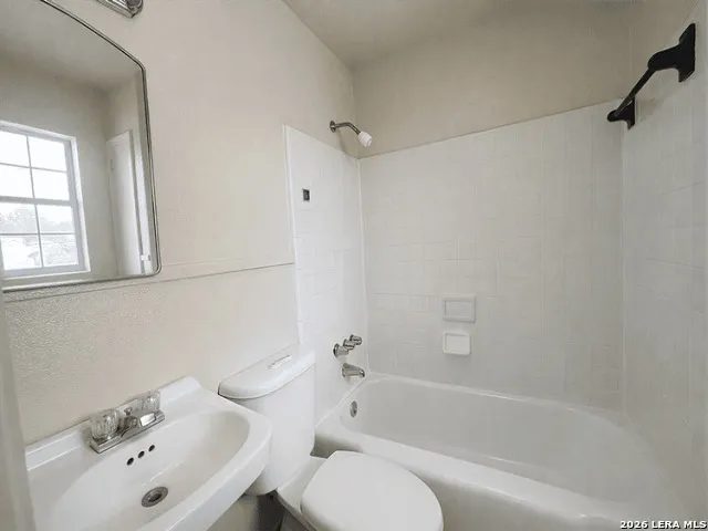 1511 W Woodlawn Ave Unit 4 San Antonio, TX 78201