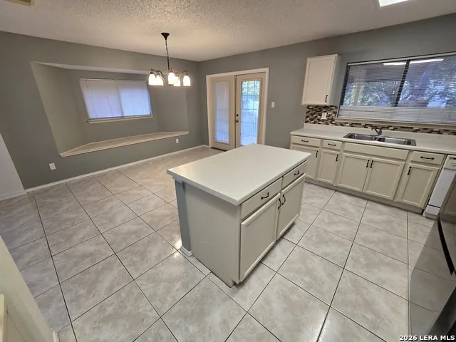 10311 FORK CRK San Antonio, TX 78245