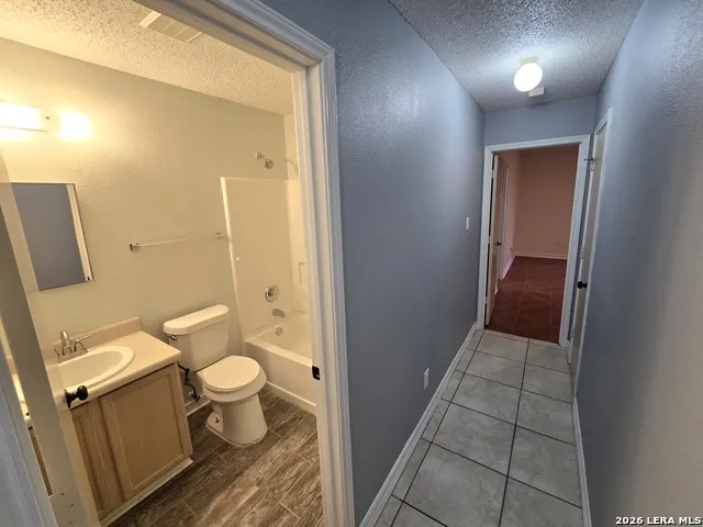 10311 FORK CRK San Antonio, TX 78245