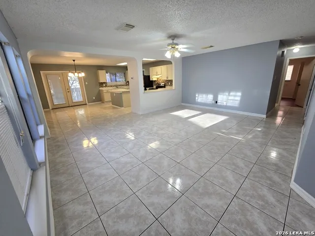 10311 FORK CRK San Antonio, TX 78245