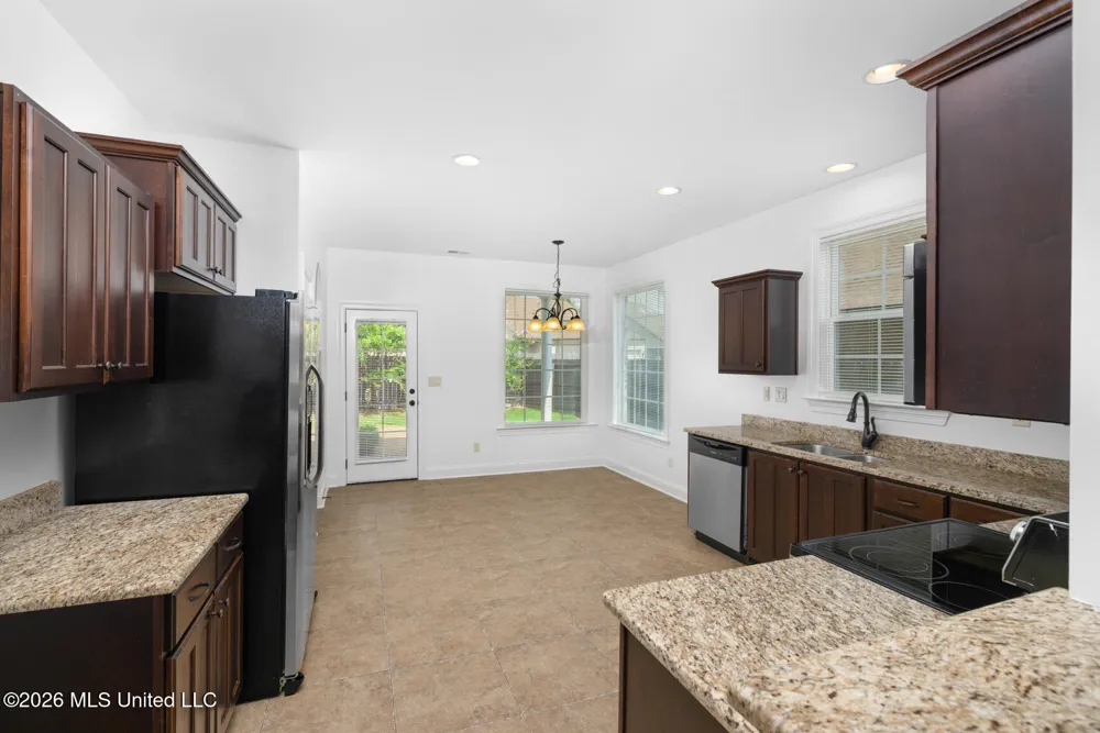 4656 E Dublin Circle Olive Branch, MS 38654