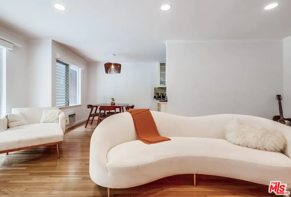 1275 Havenhurst Drive West Hollywood, CA 90046