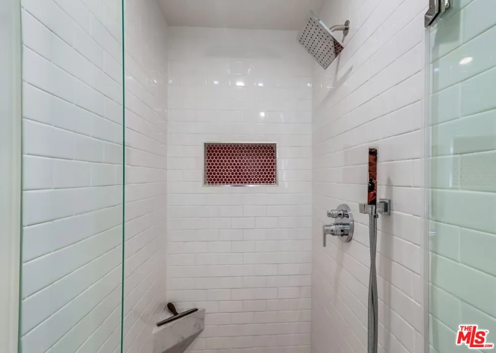 1275 Havenhurst Drive West Hollywood, CA 90046