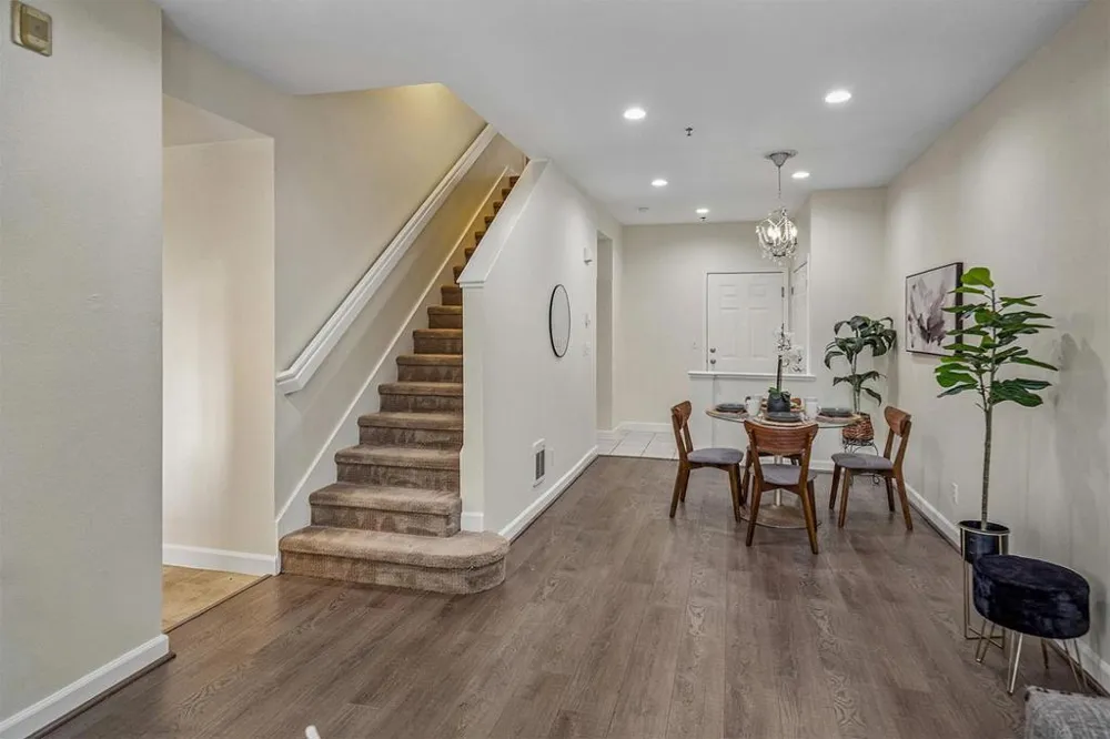 108 Bryant Street #25 Mountain View, CA 94041