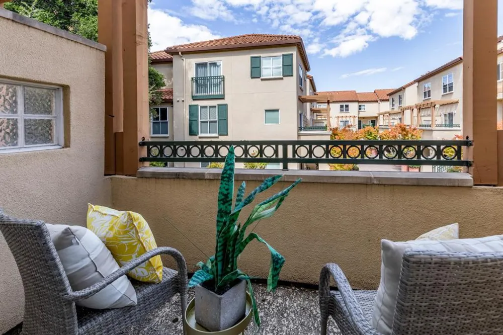108 Bryant Street #25 Mountain View, CA 94041