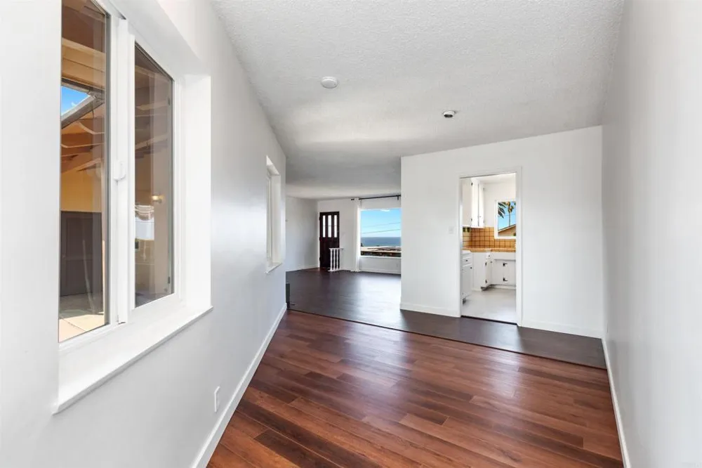 513 Canyon Drive Solana Beach, CA 92075