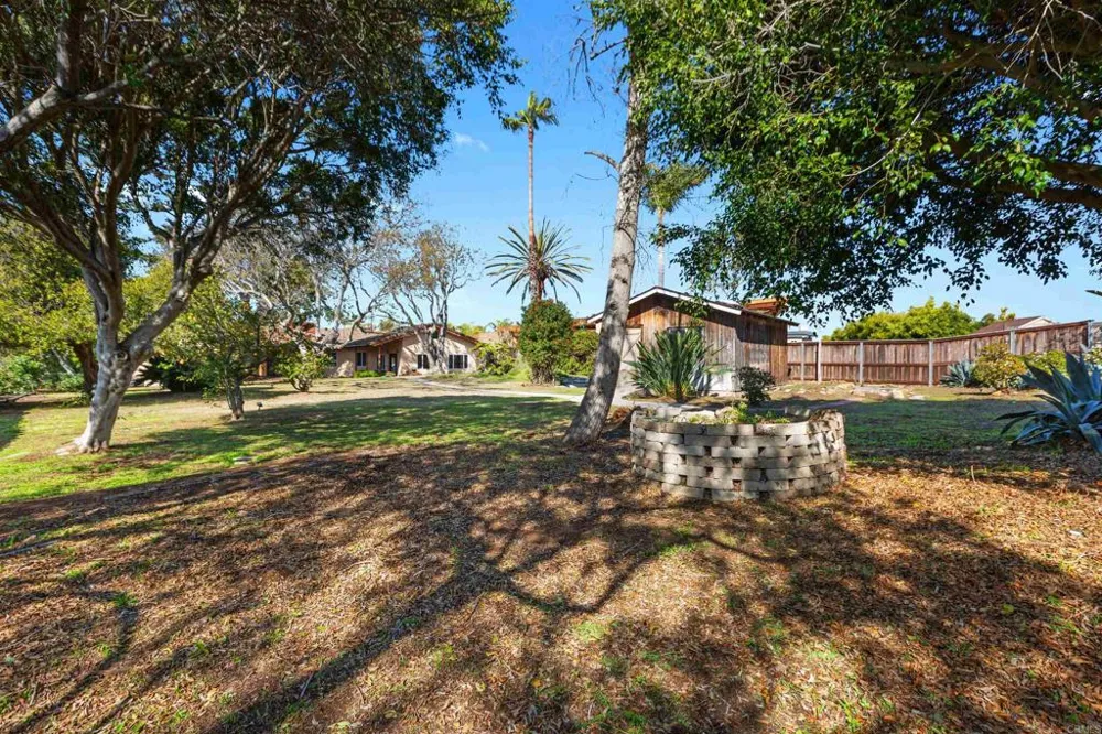 513 Canyon Drive Solana Beach, CA 92075