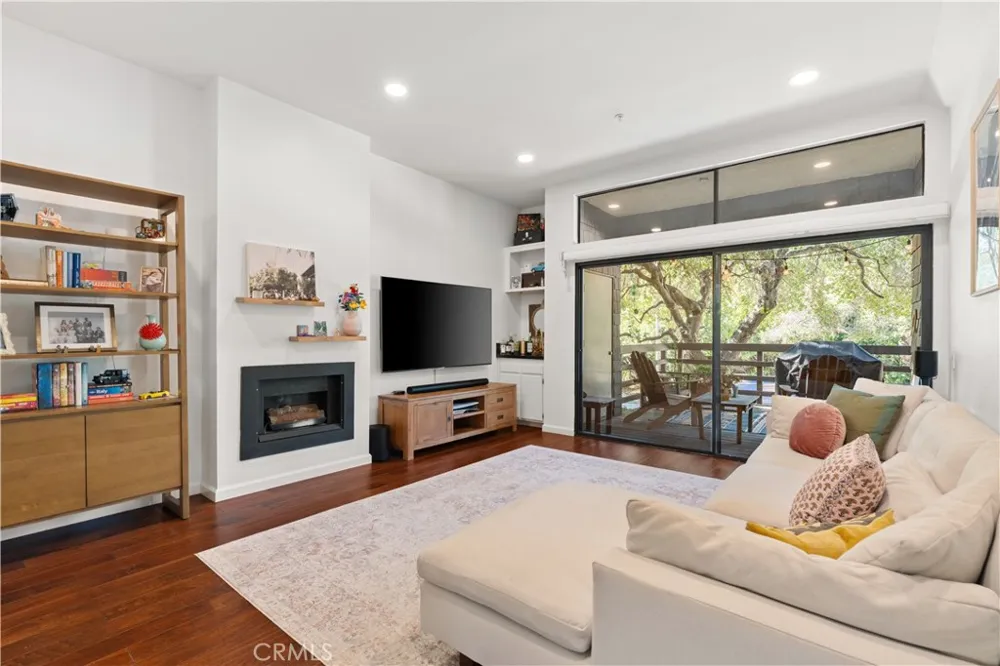 1050 Seco #102 Pasadena, CA 91103
