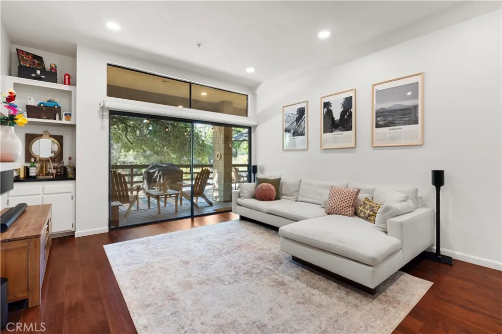 1050 Seco #102 Pasadena, CA 91103