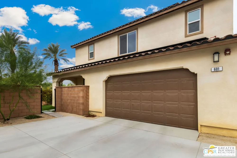 601 Via Firenze Cathedral City, CA 92234