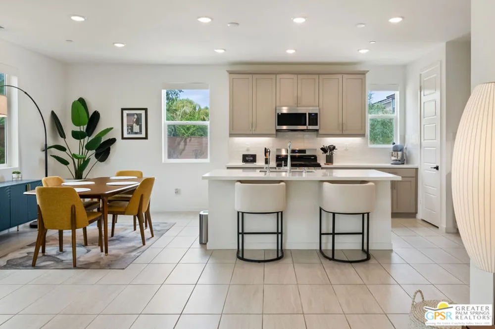 601 Via Firenze Cathedral City, CA 92234