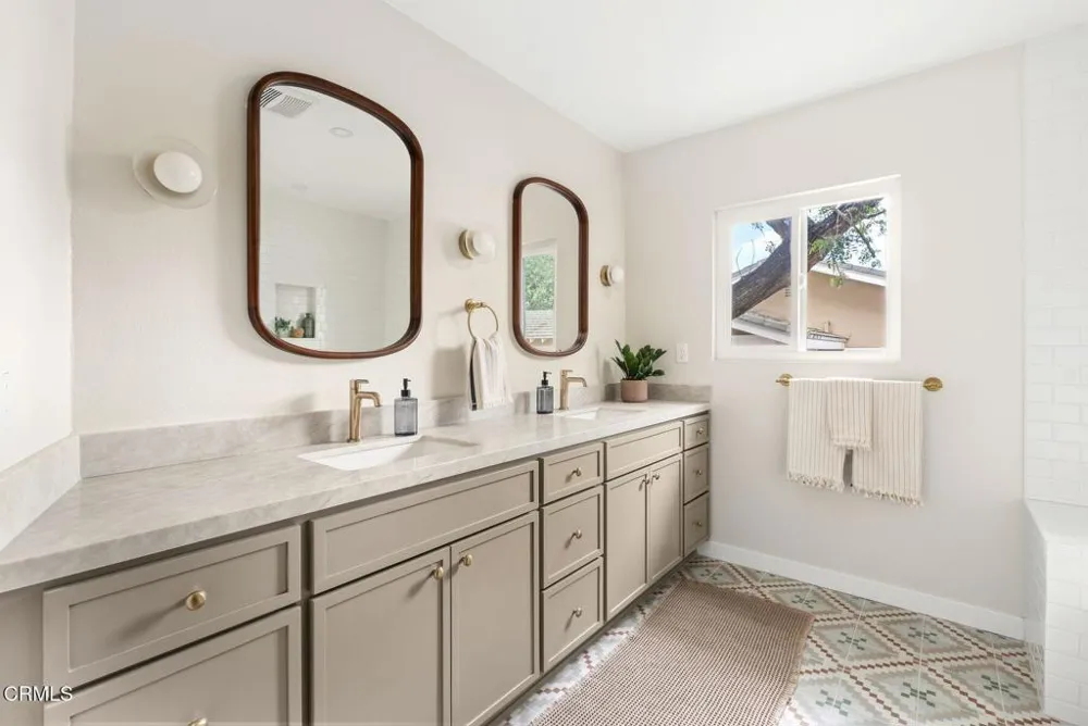 615 Camino Verde Thousand Oaks, CA 91360