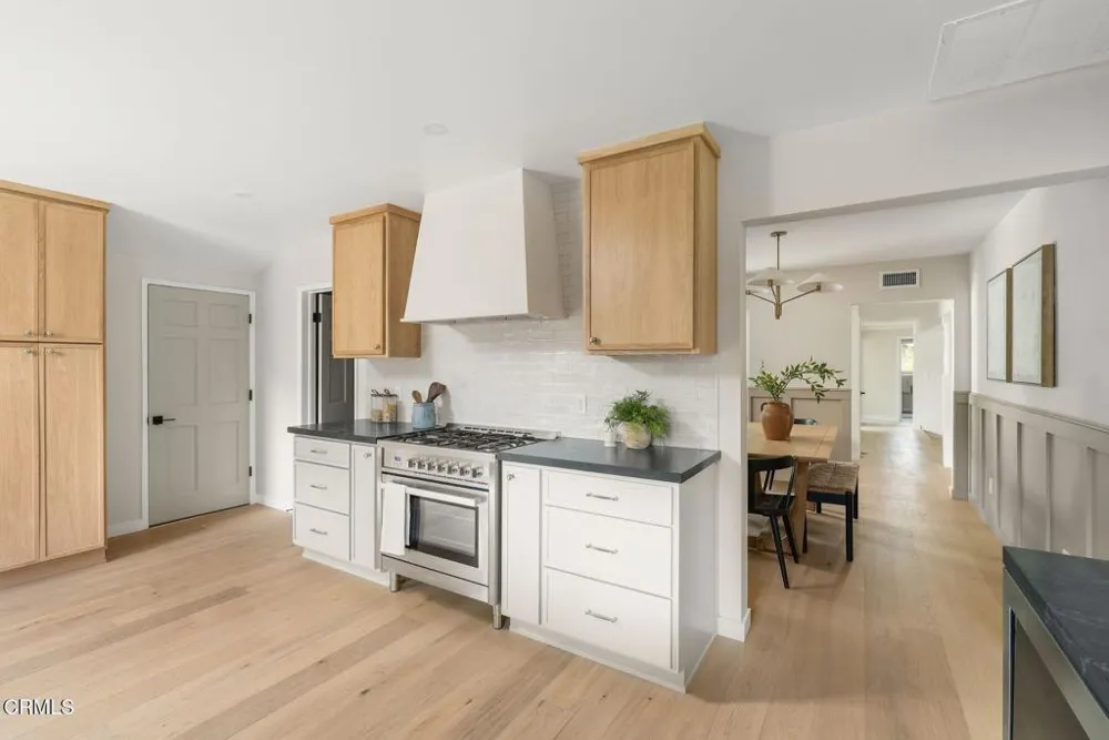 615 Camino Verde Thousand Oaks, CA 91360