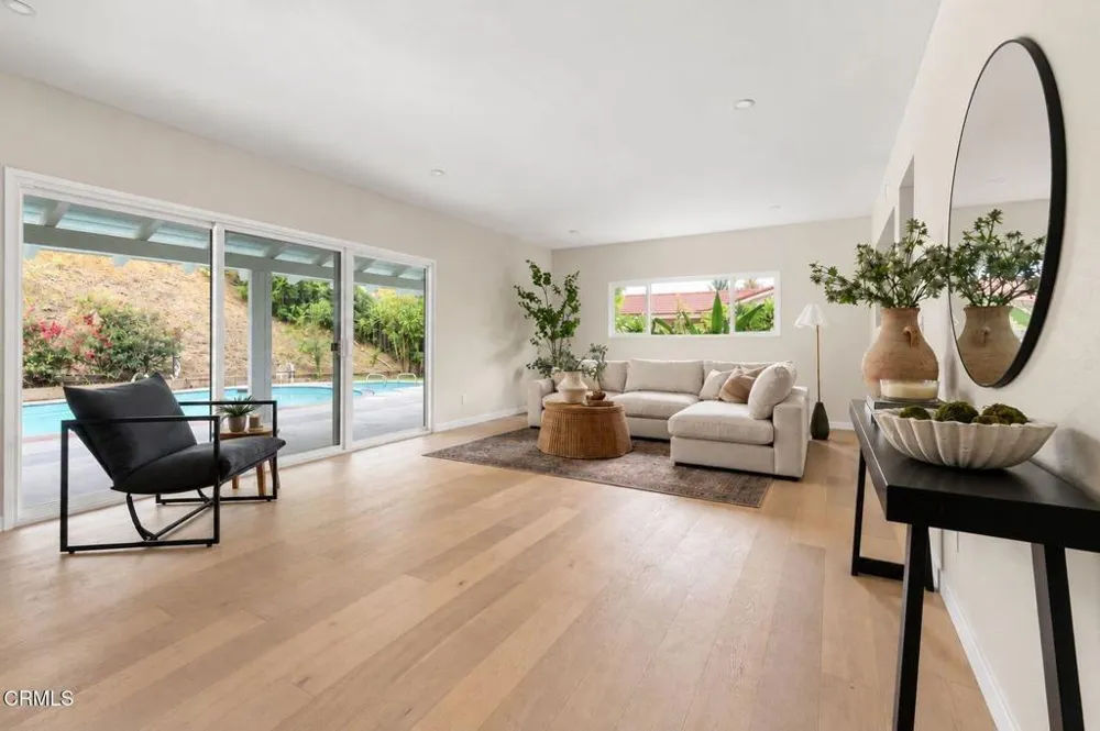 615 Camino Verde Thousand Oaks, CA 91360