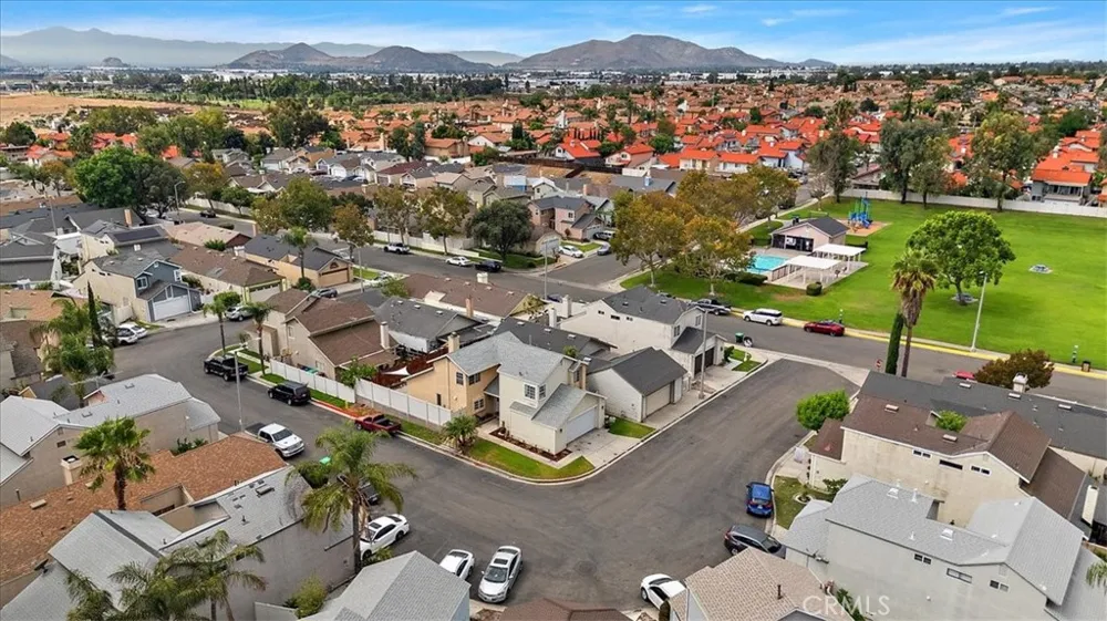 1620 Iron Horse Colton, CA 92324