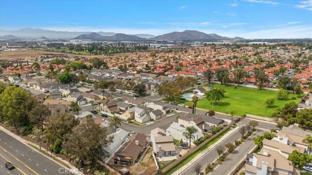 1620 Iron Horse Colton, CA 92324