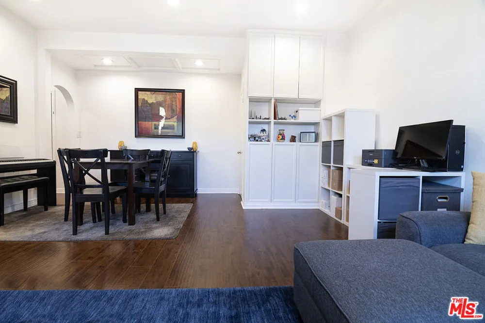 340 Oakhurst Drive #205 Beverly Hills, CA 90210