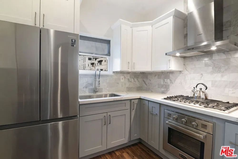 340 Oakhurst Drive #205 Beverly Hills, CA 90210